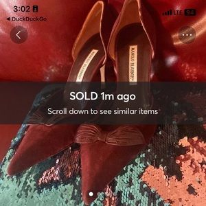 manolo blahnik Burgundy suede pumps super cute